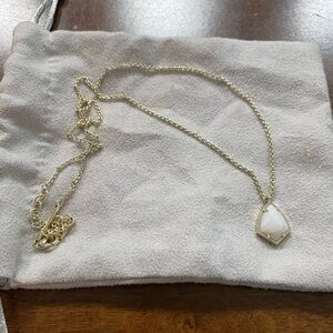 Camry Kendra Scott necklace